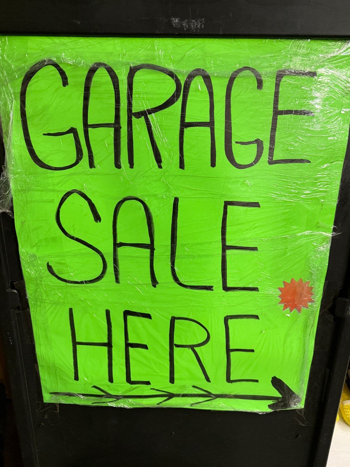 Huge Garage Sale — photo 1