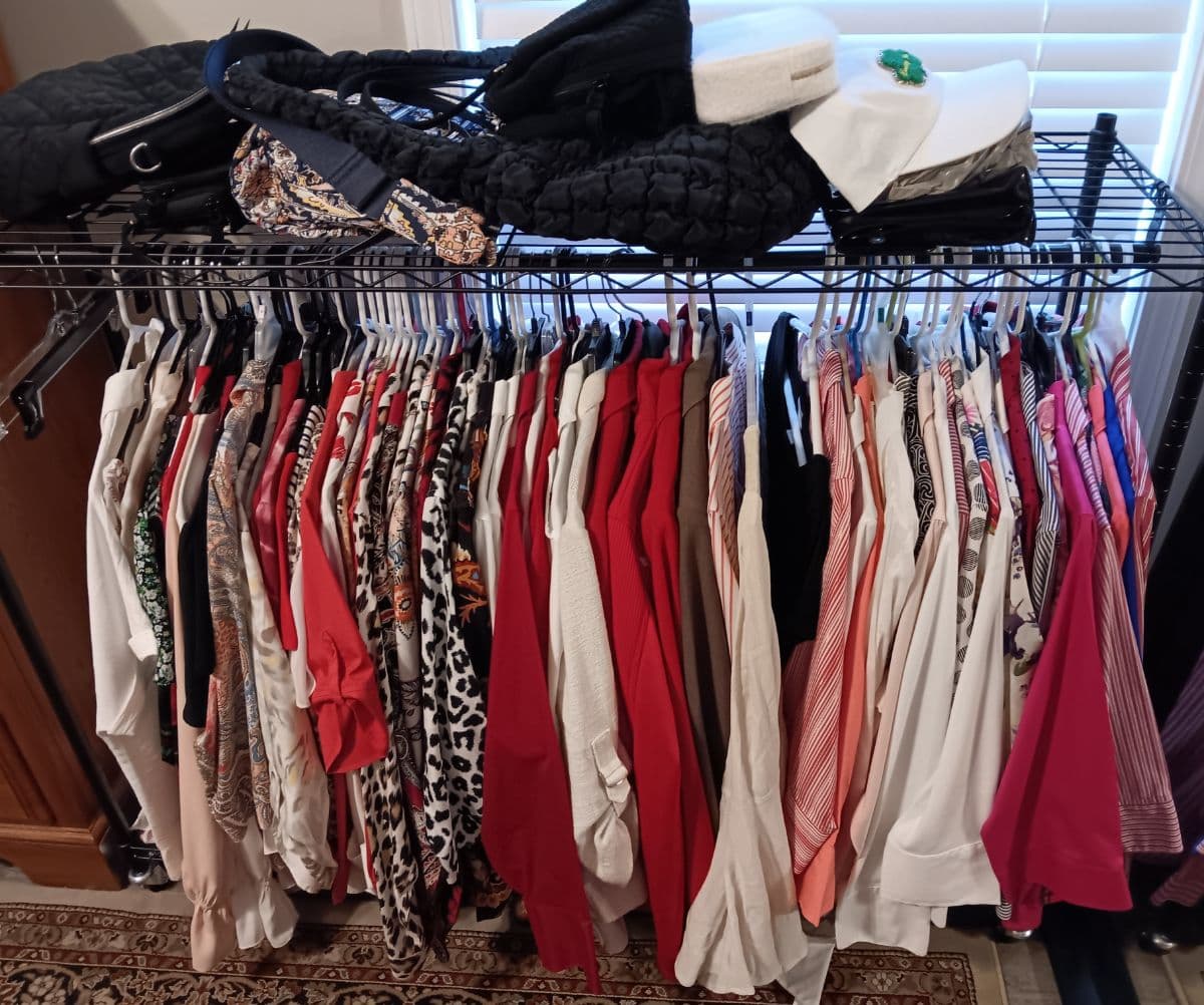 Garage Sale! — photo 1